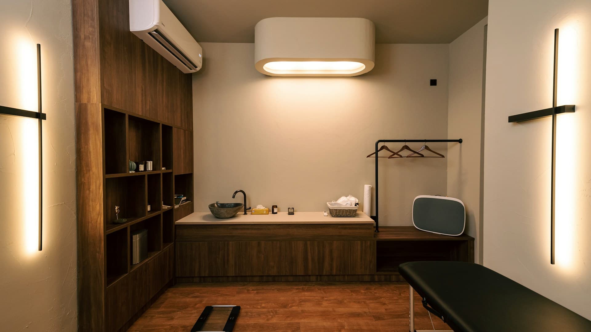What a Modern Clinic Floor Quietly Demands